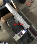 寧波某客戶(hù)為合金鋼螺栓和鑲件，風(fēng)力發(fā)電葉片襯套定制的專(zhuān)用噴砂